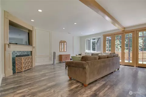 Living - 1208 Daffodil Ave NE, Orting, WA 98360 photo 1 of 1