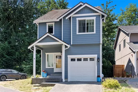 3645 Nimitz Ln, Bremerton, WA 98310
