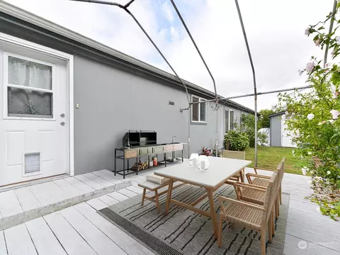 31600 126th Ave SE #E12, Auburn, WA 98092