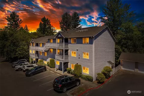 9727 18th Ave W #B104, Everett, WA 98204