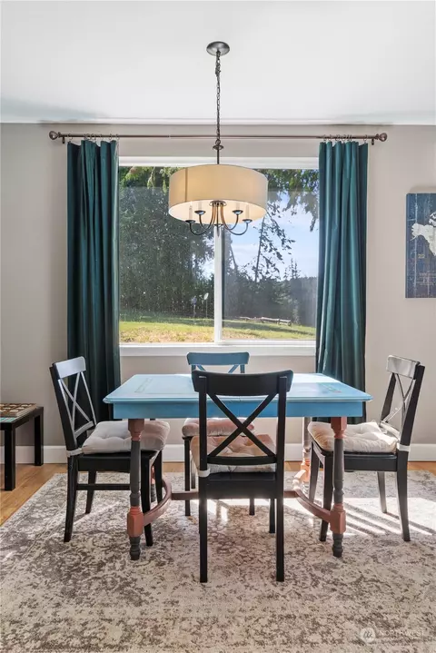 Dining - 407 E Benson Loop Rd, Shelton, WA 98584 photo 1 of 1