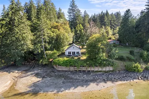 Exterior - 407 E Benson Loop Rd, Shelton, WA 98584 photo 3 of 4