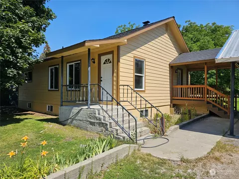 724 S Antwine St, Tonasket, WA 98855