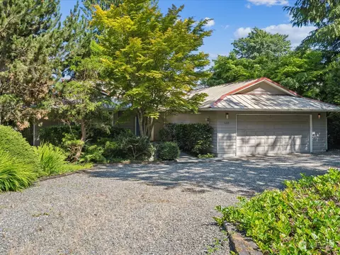 431 Montgomery Ln, Port Ludlow, WA 98365