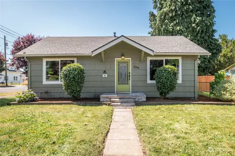 706 Columbia St, Kelso, WA 98626