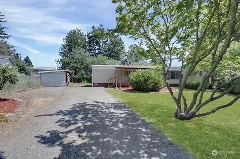 13105 224th Ave E, Bonney Lake, WA 98391