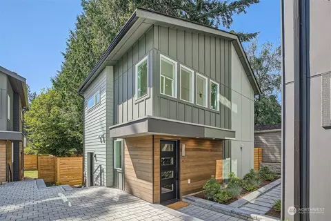 7721 45th Ave NE, Seattle, WA 98115