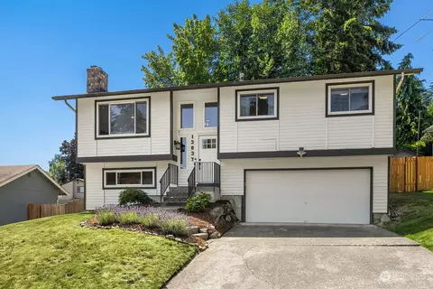 13037 SE 159th Pl, Renton, WA 98058