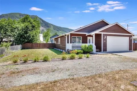 650 Sauk Ave NE, Darrington, WA 98241