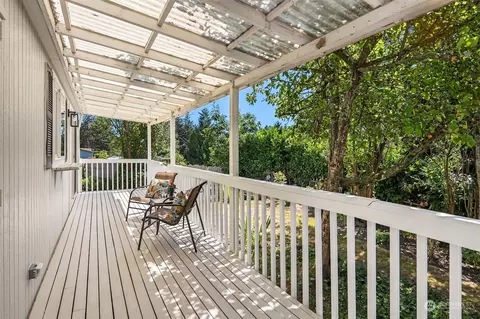 12609 NE Hollyhills Dr, Bothell, WA 98011 photo 22