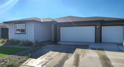 497 N Ruddy St, Moses Lake, WA 98837