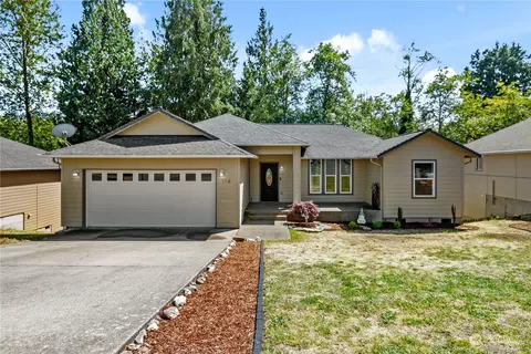114 Sweet Birch Dr, Longview, WA 98632
