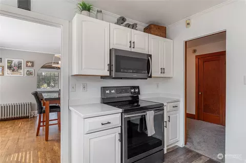 Kitchen - 3907 128th St E, Tacoma, WA 98446 photo 3 of 3