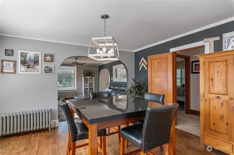 Dining - 3907 128th St E, Tacoma, WA 98446 photo 3 of 3