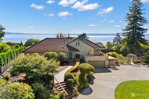 18529 SW Normandy Ter, Normandy Park, WA 98166