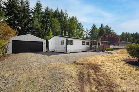 31 E Happy Home Dr, Belfair, WA 98528