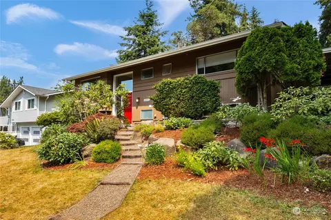 22413 93rd Pl W, Edmonds, WA 98020