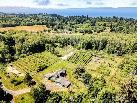 173 Lewallen Rd, Port Angeles, WA 98363