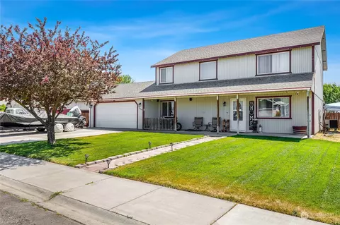 1466 S Cougar Dr, Moses Lake, WA 98837