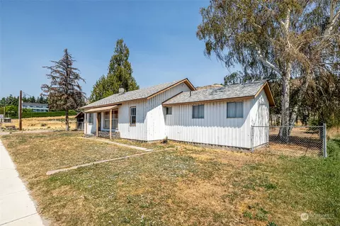 2401 N Baker Ave, East Wenatchee, WA 98802