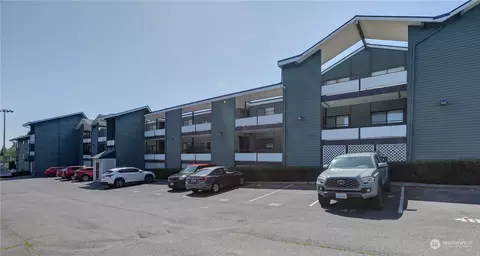 7924 212th St SW #213, Edmonds, WA 98026