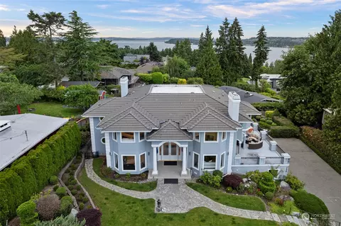 7228 SE 24th St, Mercer Island, WA 98040