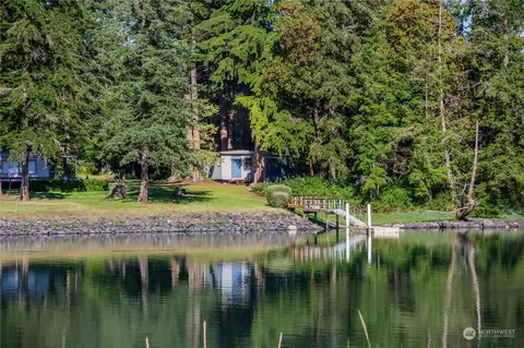 90 Prospect St, Port Ludlow, WA 98365