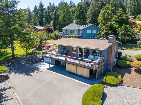 455 Klickitat Dr, La Conner, WA 98257