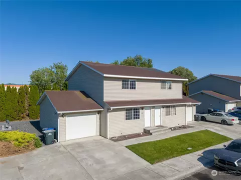 1309 1315 Shaker Pl, Moses Lake, WA 98837