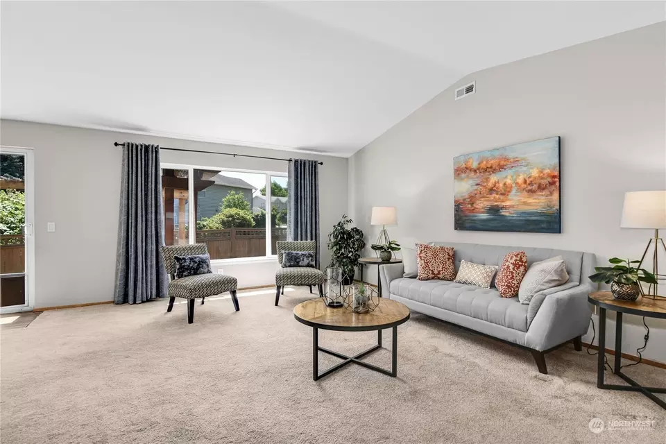 Living - 11945 SE 260th Pl, Kent, WA 98030 photo 3 of 3