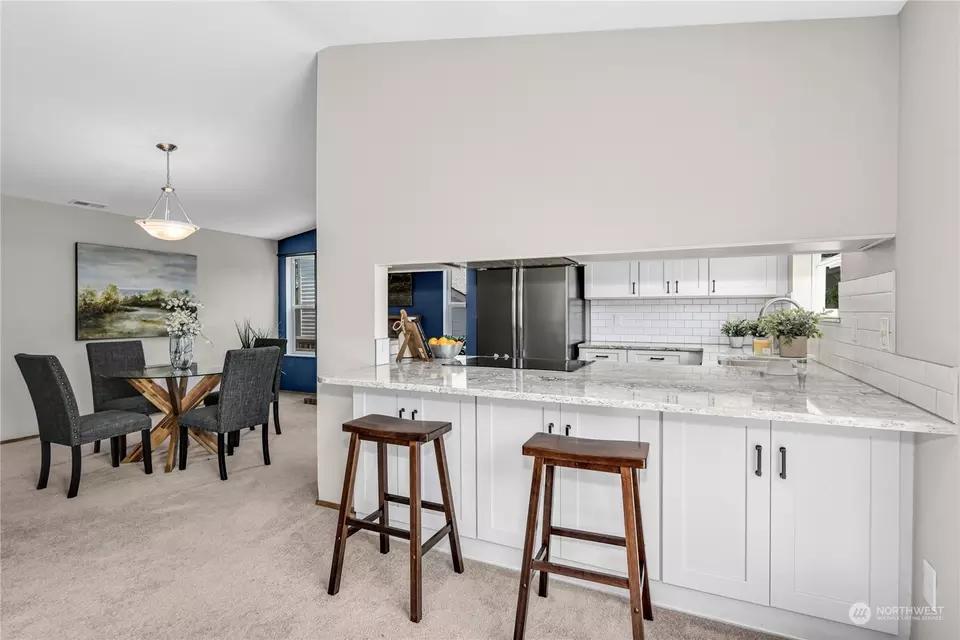 Kitchen - 11945 SE 260th Pl, Kent, WA 98030 photo 5 of 5