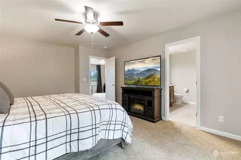 1142 Riley Dr E, Enumclaw, WA 98022 photo 19