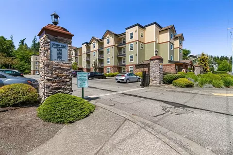 700 32nd St #A205, Bellingham, WA 98225