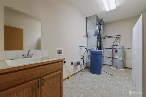 5610 E Handy Rd, Colbert, WA 99005 photo 15