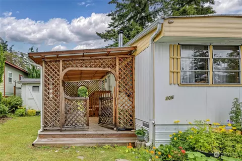 406 Madrona Way NE #38, Bainbridge Island, WA 98110