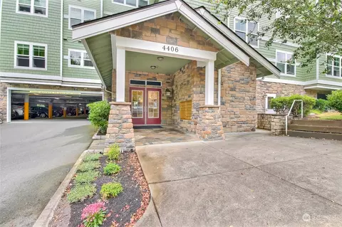 4406 Providence Point Pl SE #210, Issaquah, WA 98029