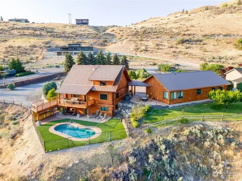 329 Highpoint Ln, Chelan, WA 98816