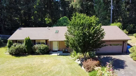 6909 Timberlake Dr SE, Olympia, WA 98503