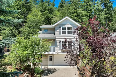 304 Willow Ct N, Bellingham, WA 98225