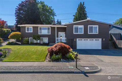 4248 N Bristol St, Tacoma, WA 98407