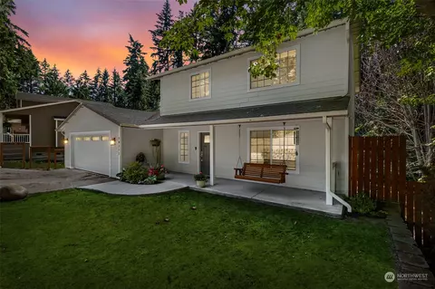 18211 Rampart Dr SE, Yelm, WA 98597