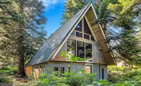 24 Kearny Dr, Snoqualmie Pass, WA 98068
