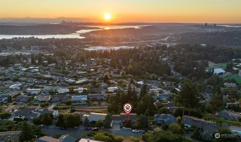 13800 SE 44th St, Bellevue, WA 98006