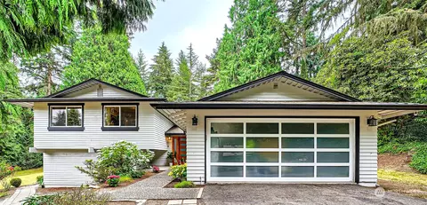 13661 NE 42nd St, Bellevue, WA 98005