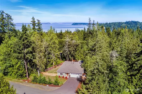 15 Goliah Ln, Port Ludlow, WA 98365