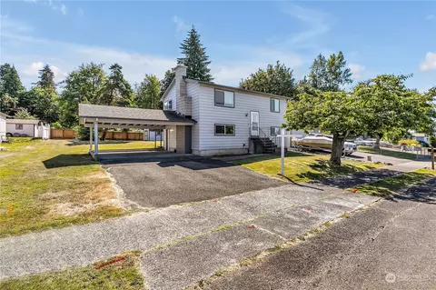 19352 142nd Pl SE, Renton, WA 98058