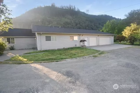 15031 State Route 530 NE, Arlington, WA 98223
