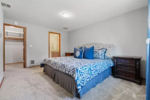17405 16th Ave E, Spanaway, WA 98387 photo 14