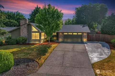 9703 NW 4th Ave, Vancouver, WA 98665