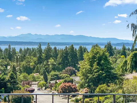 1015 NW 196th St, Shoreline, WA 98177